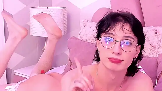 KylieMonnett Show Webcam