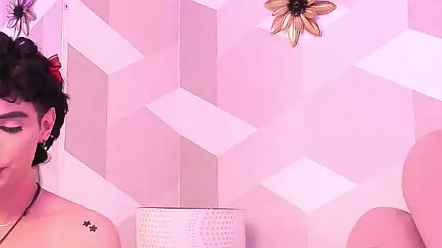 KylieMonnett webcam show