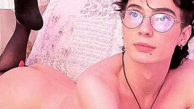 KylieMonnett Webcam show