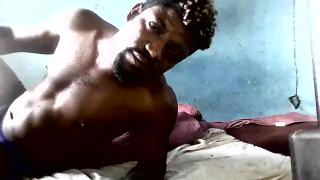 Show de thasmyni na webcam