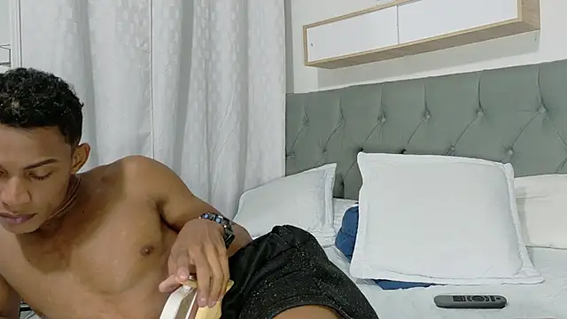 Ryan_Vergon's Webcam Show