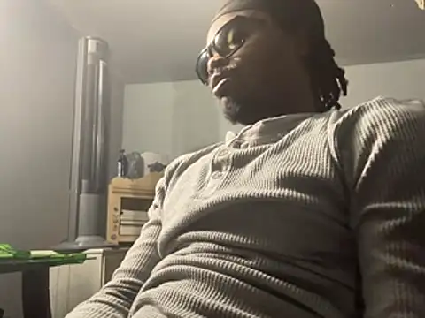 MIGHTYDEMONXXX Show in webcam