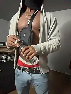 TheMightyDxXx Show in webcam