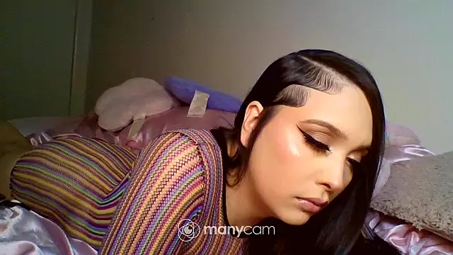 Show modela bambibarbi na web-kameri
