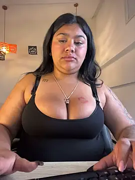 _Dulcinea_1 élő XXX-chatje