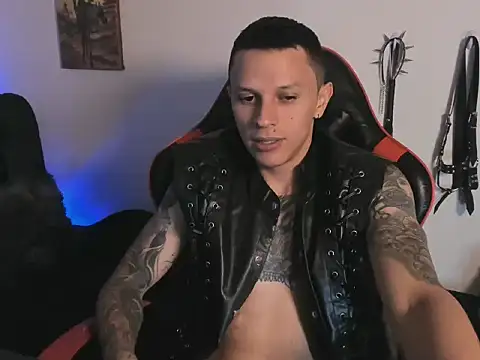 Show modela Masterdave7 na web-kameri