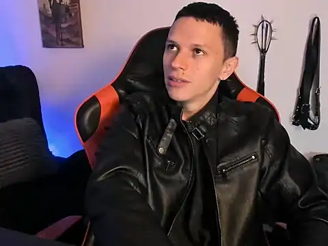 Show modela Masterdave7 na web-kameri
