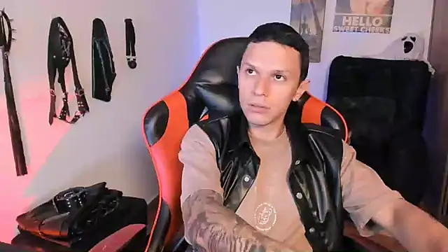 Masterdave7 Show in webcam