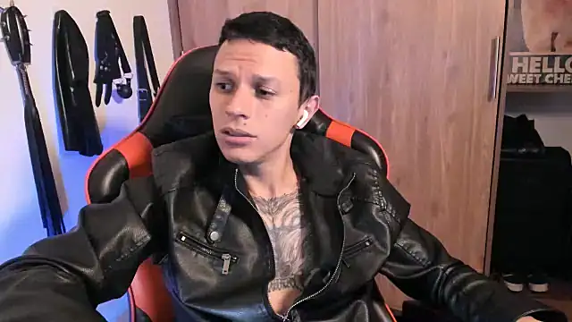 Pokazy przed kamerką – Masterdave7