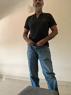 Show modela TheBeelzebun na web-kameri