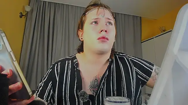 Alice_moonshard Show Webcam