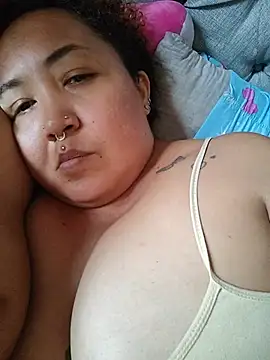 CurvyHeat's Webcam Show