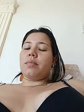 ZairaElara Шоу с уебкамера