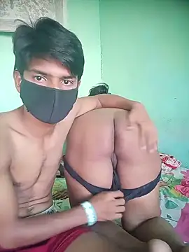Show modela Group_Of_Lust na web-kameri