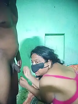 Group_Of_Lust Show in webcam