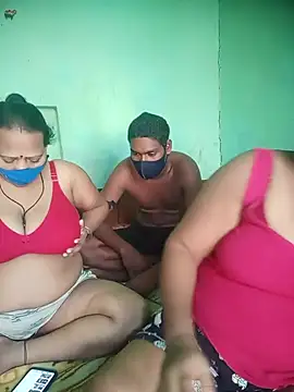 عرض كام Group_Of_Lust
