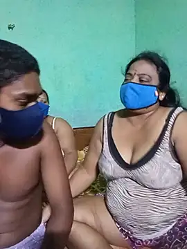 Group_Of_Lust Show in webcam