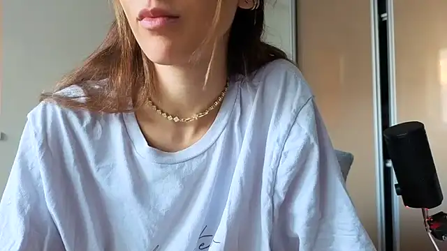 دردشة iamKylaBaby الجنسية المباشرة