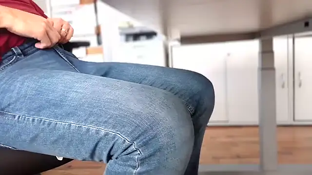 Saarlodri666 Pertunjukan Webcam