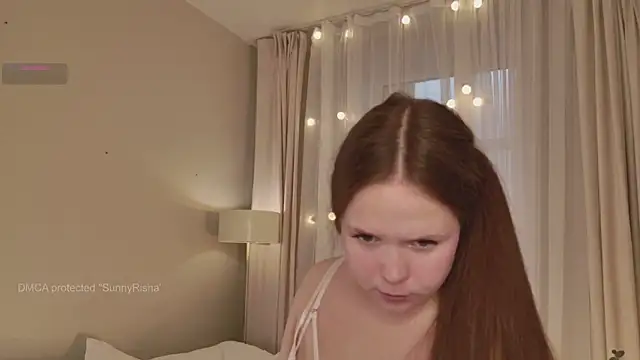SunnyRisha – live chatrum