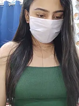 Chat XXX en directo de Ivymybae