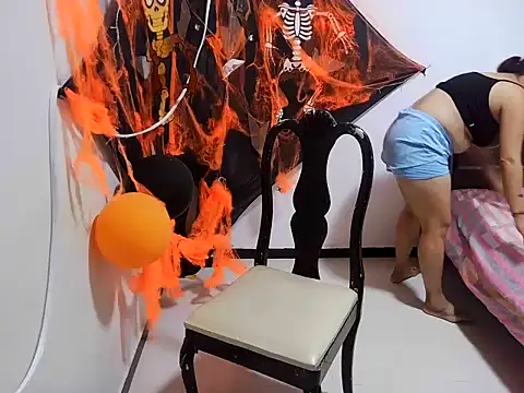 XXX chat uživo modela la_gordita