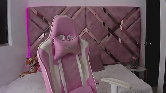 tigerbaby_ Pertunjukan Webcam