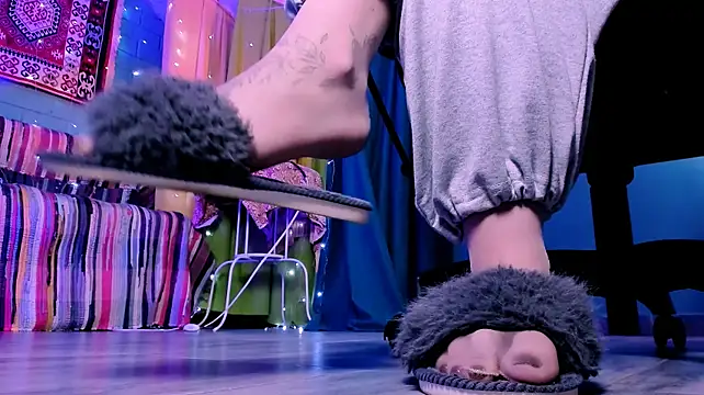 แชท XXX สดของ footfetish_baby