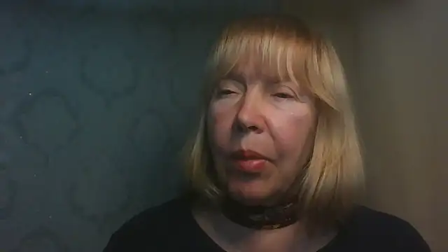 OlgaShine's Live XXX Chat