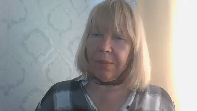 OlgaShine's Live XXX Chat