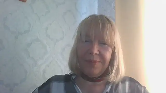 OlgaShine's Live XXX Chat