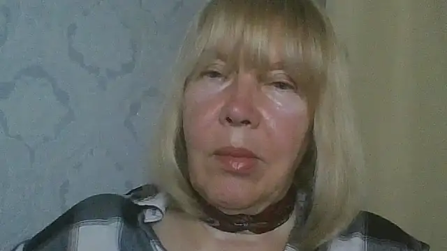 OlgaShine's Live XXX Chat