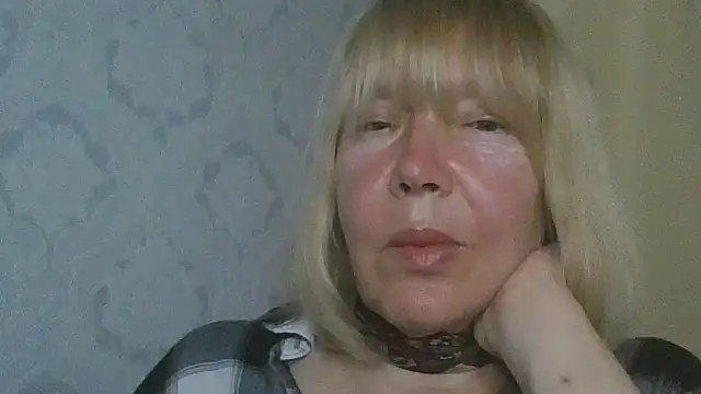 OlgaShine's Live XXX Chat