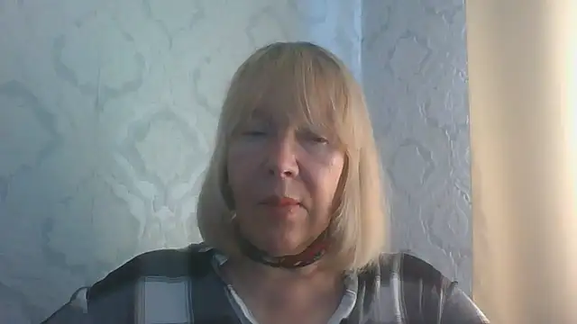 OlgaShine's Live XXX Chat