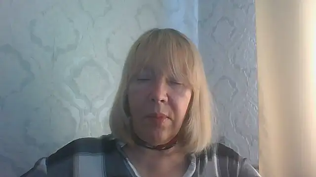 OlgaShine – Naživo XXX chat