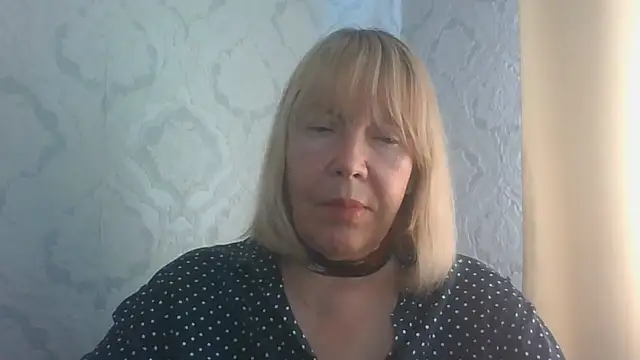 OlgaShine's Live XXX Chat