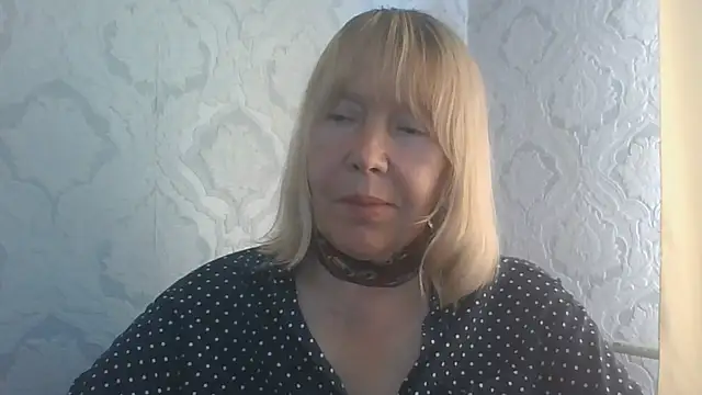 OlgaShine's Live XXX Chat