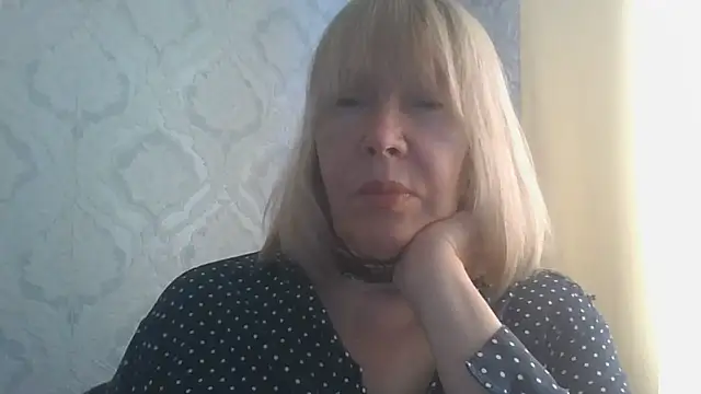 OlgaShine's Live XXX Chat