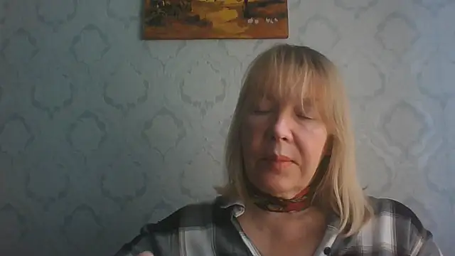 OlgaShine's Live XXX Chat