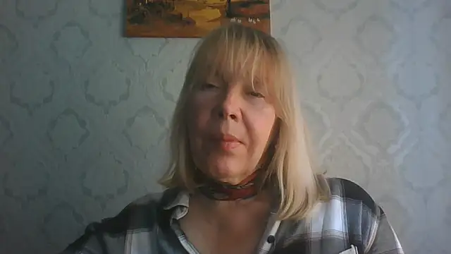 OlgaShine's Live XXX Chat