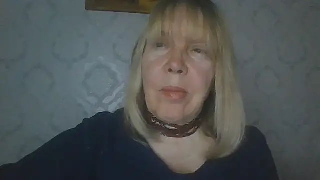 OlgaShine's Live XXX Chat