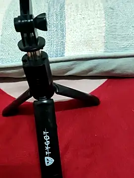 singleboy012001 – webcam-show