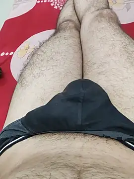 singleboy012001 webcam show