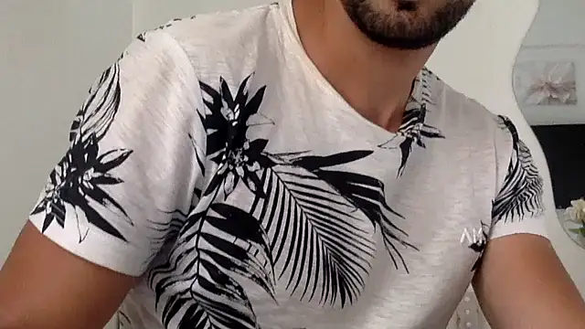 nass755 Show in webcam
