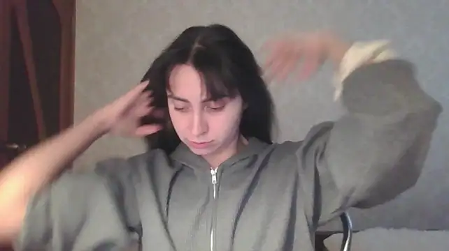 Kashtanka_ Adlı Modelin Canlı XXX Sohbeti