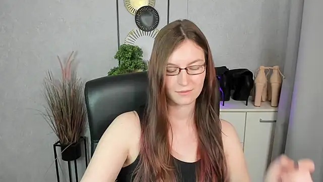 emmaxDelight's Webcam Show