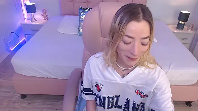 zoe_jones13 Live XXX-Chat