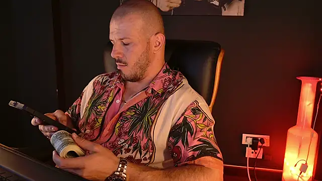 عرض كام AngeloEric