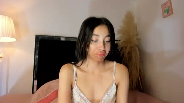 แชท XXX สดของ lilithTeen1_