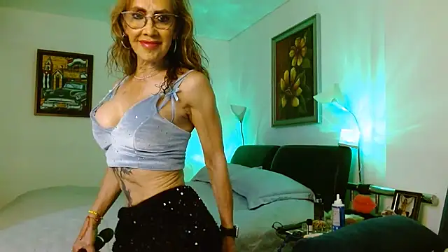 Canelita28's Live XXX Chat